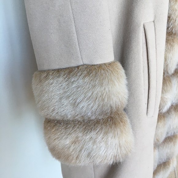 SALE Vintage Faux Fur Wool Coat - Picture 5 of 8